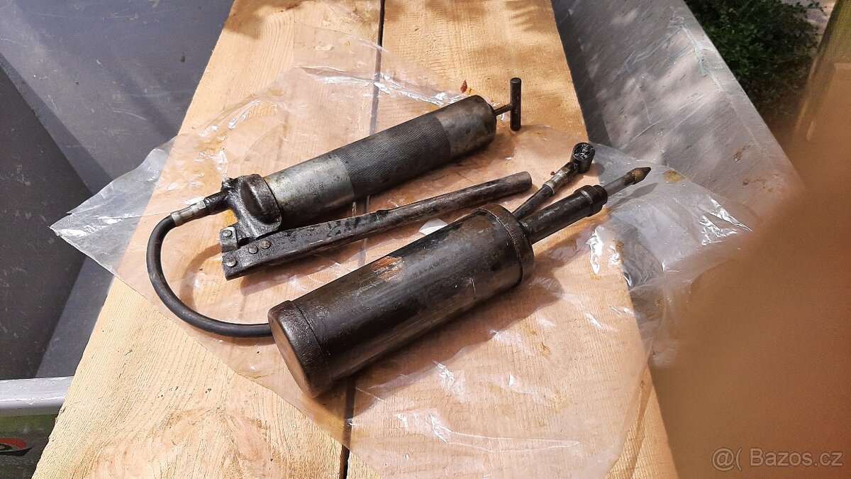 Nářadí z vyklízené nemovotosti - 2