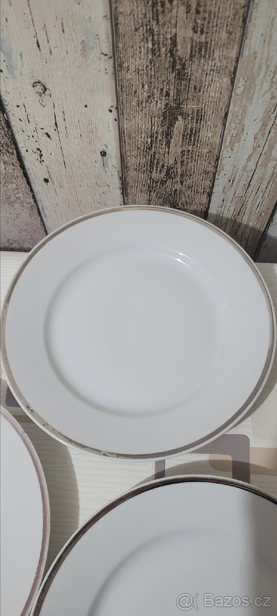 Starožitné Porcelánové talíře Thun 1794 - 2