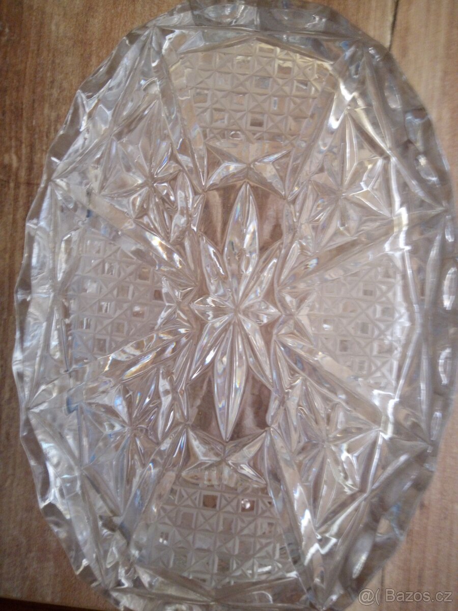 Skleněná dóza s víkem - 2