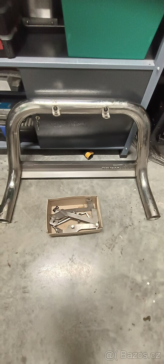 Přední rám Tucson 2018- - 2