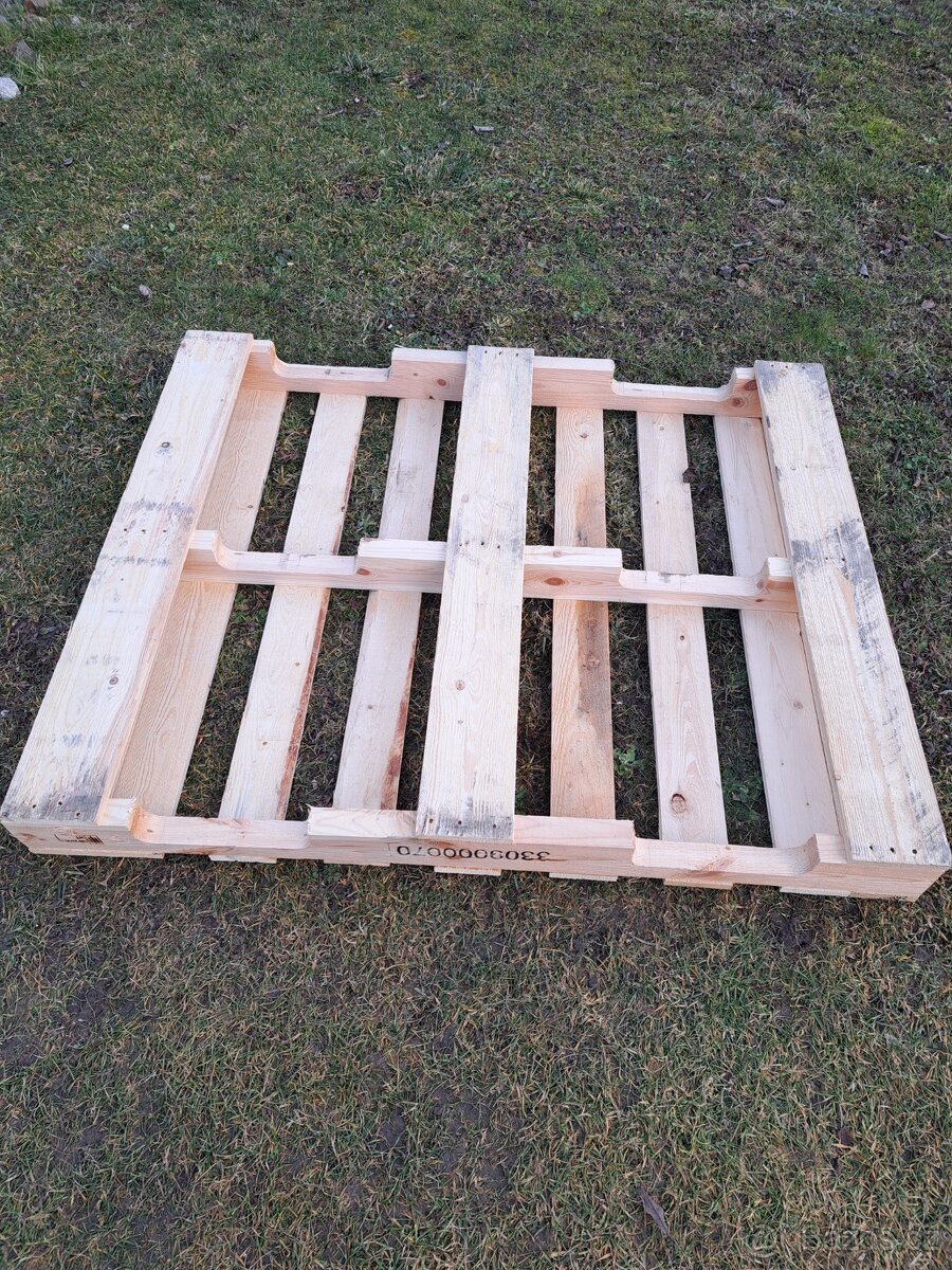 Dřevěné palety 120x100 - 2