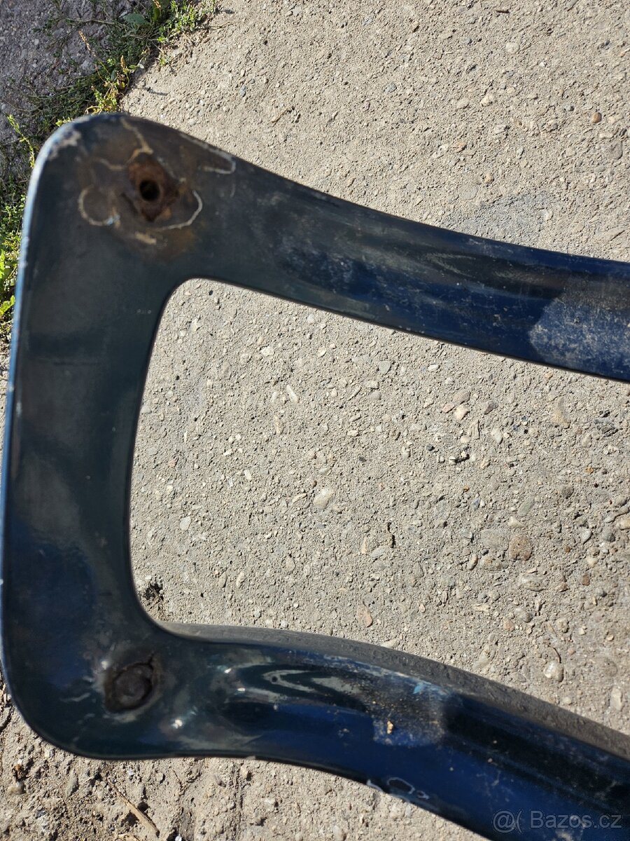 Frontera A přední rám. - 2