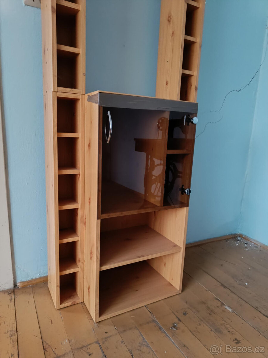 Obýváková vitrína - 2