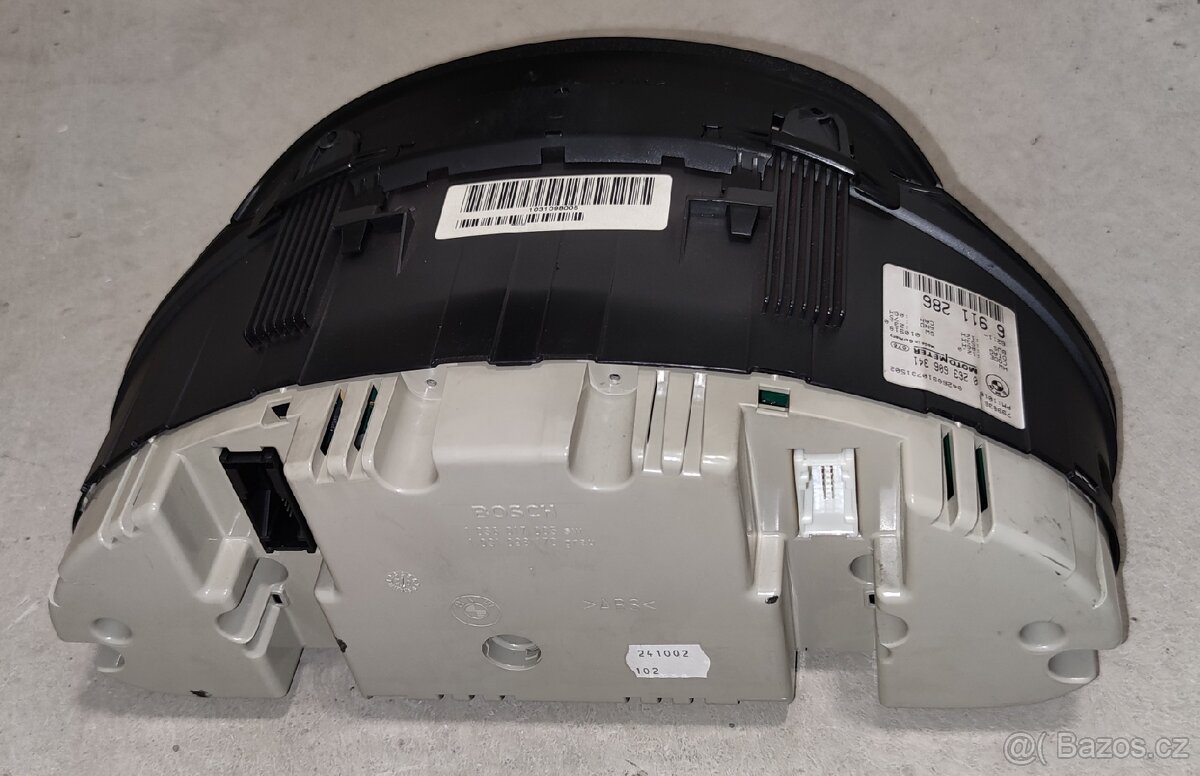 BMW 3, e46, budíky Anglie - 2