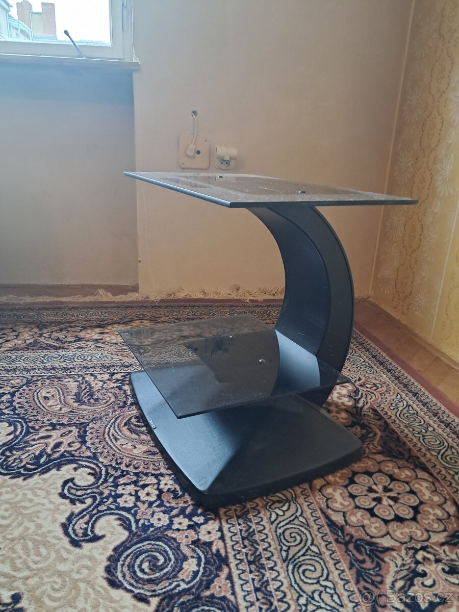 Televizní stolek - 2
