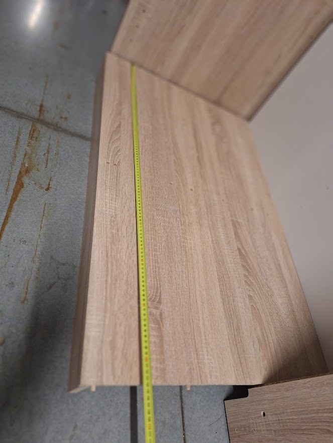 Skříň lamino v.210, š.77cm, hl.52cm - 2