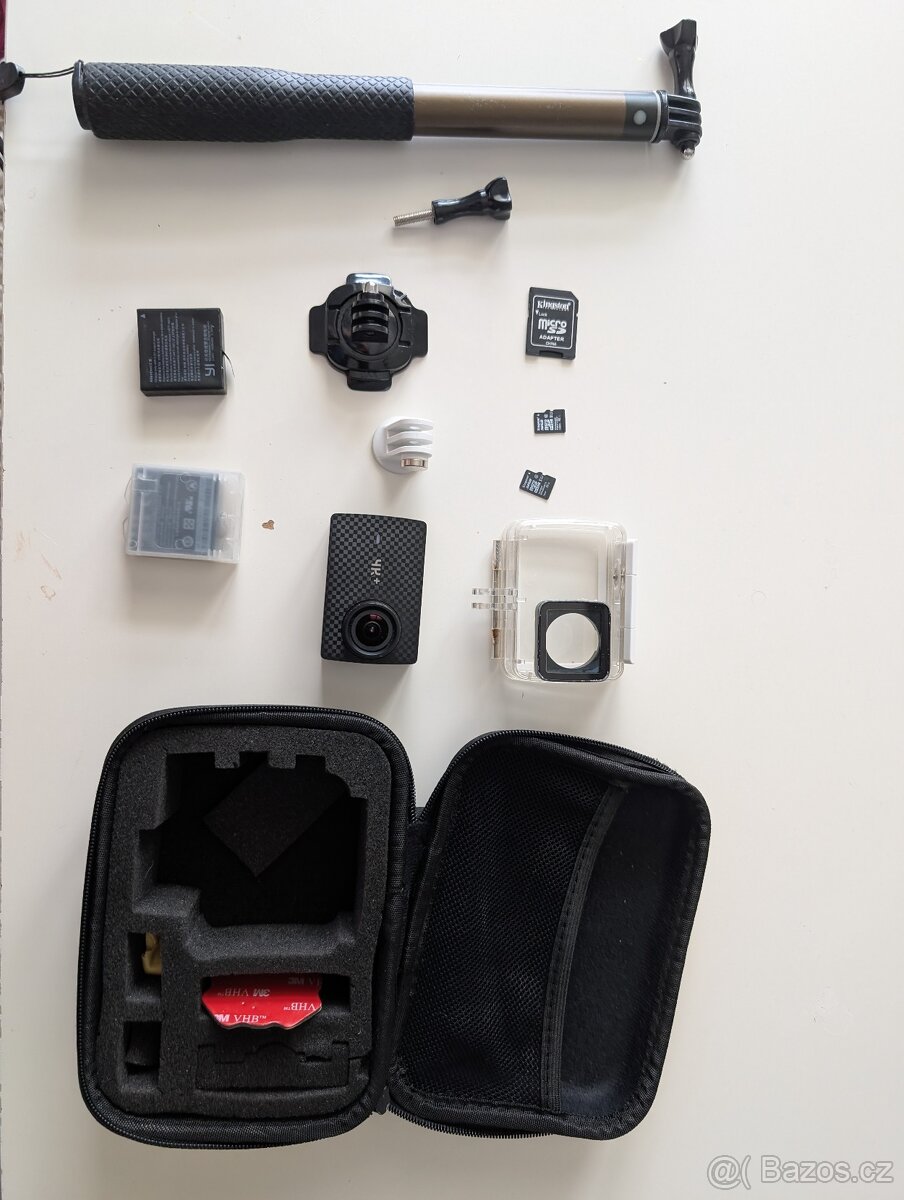 Akční kamera Xiaomi Yi 4K+ s příslušenstvím - 2