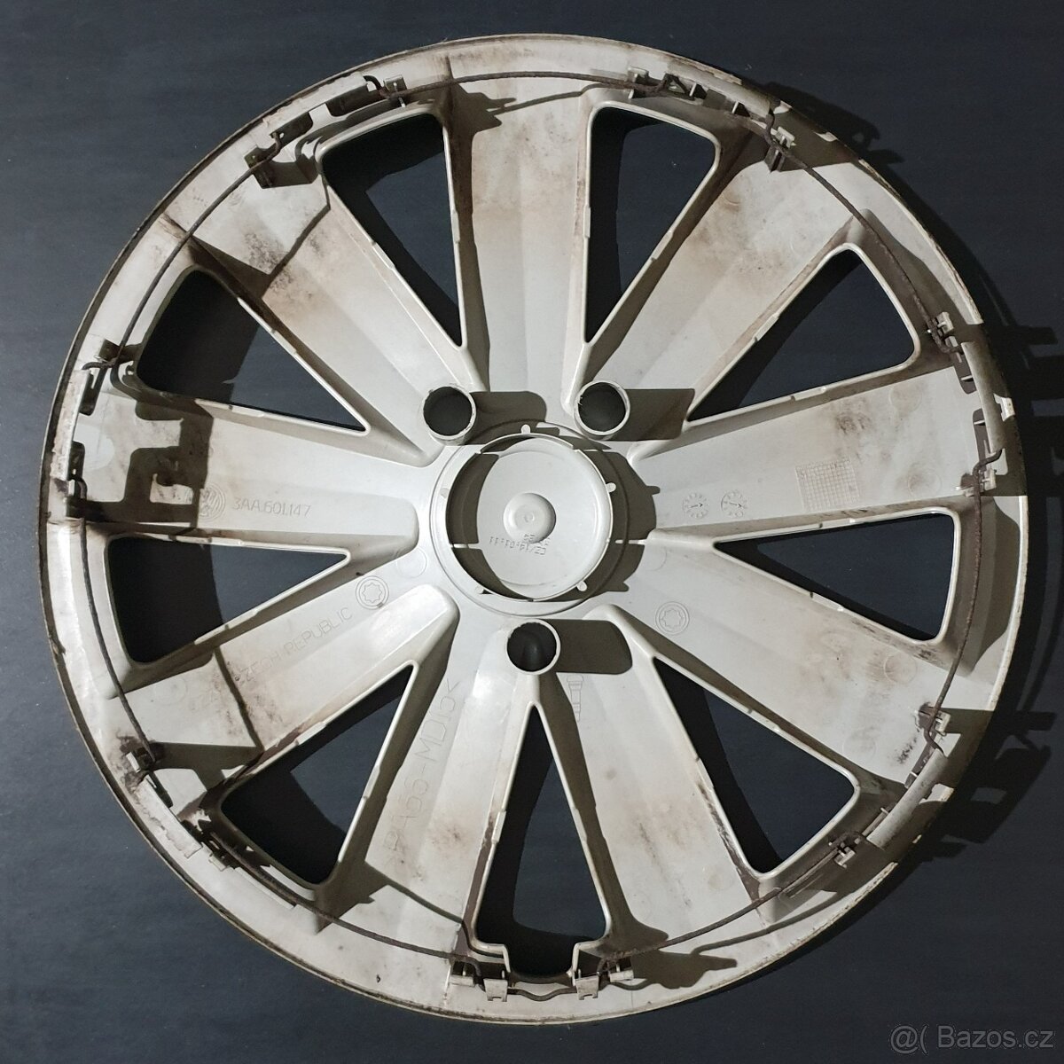 Originální poklice 16 Volkswagen č. B25 - 2