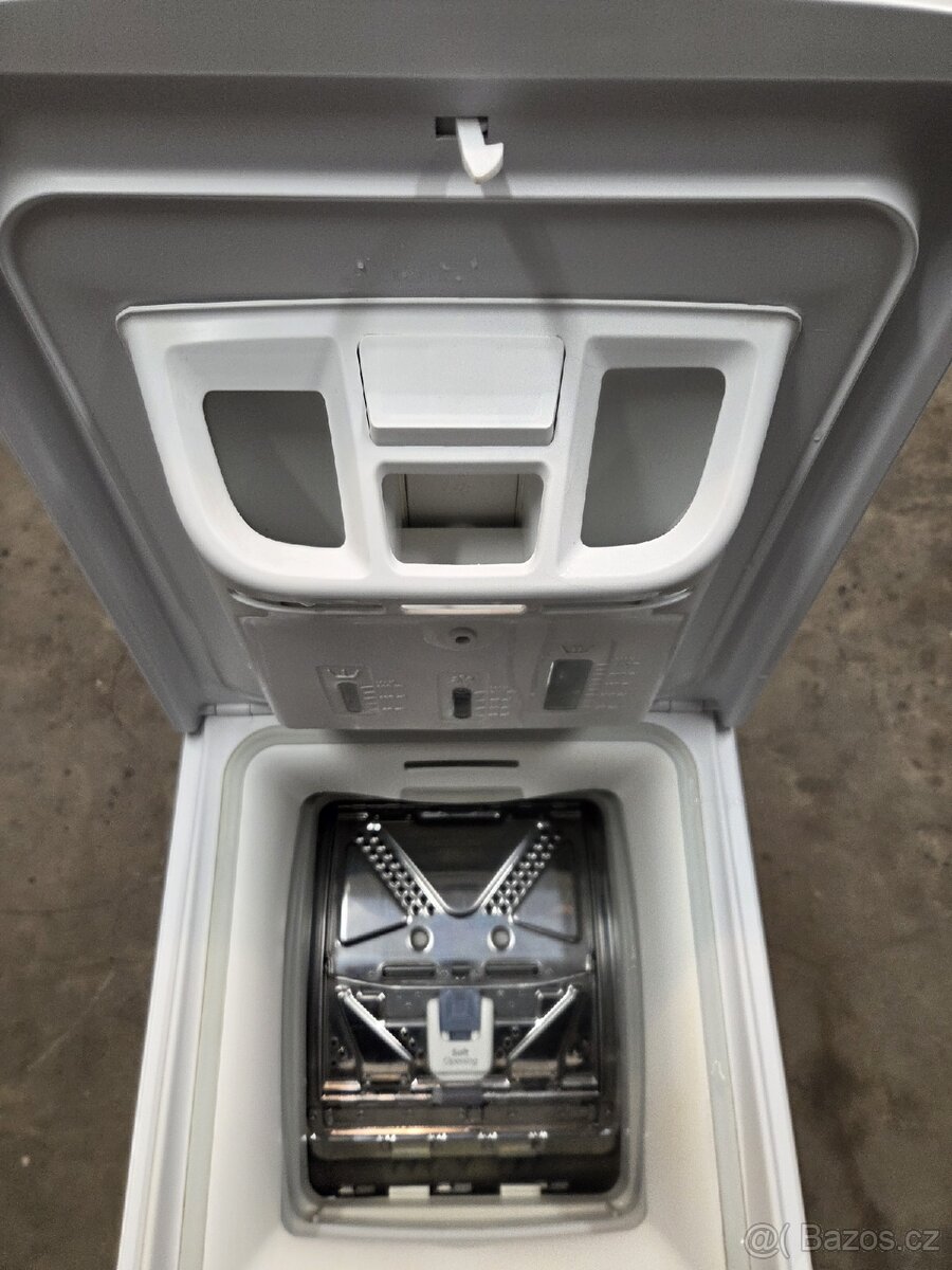 Pračka Whirlpool horní náplň - 2