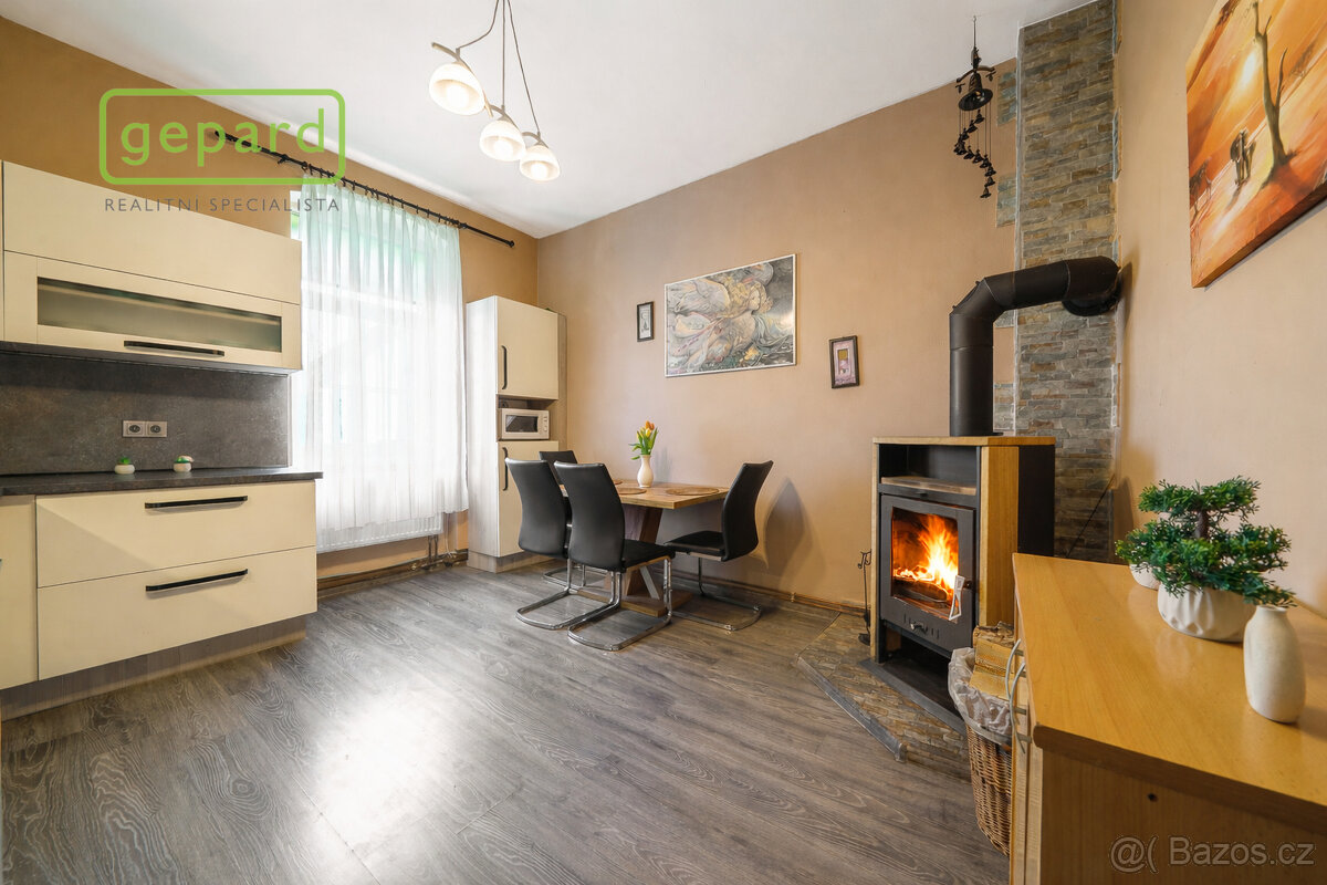 Moderní 1+1 v žádané lokalitě K. Varů - 2