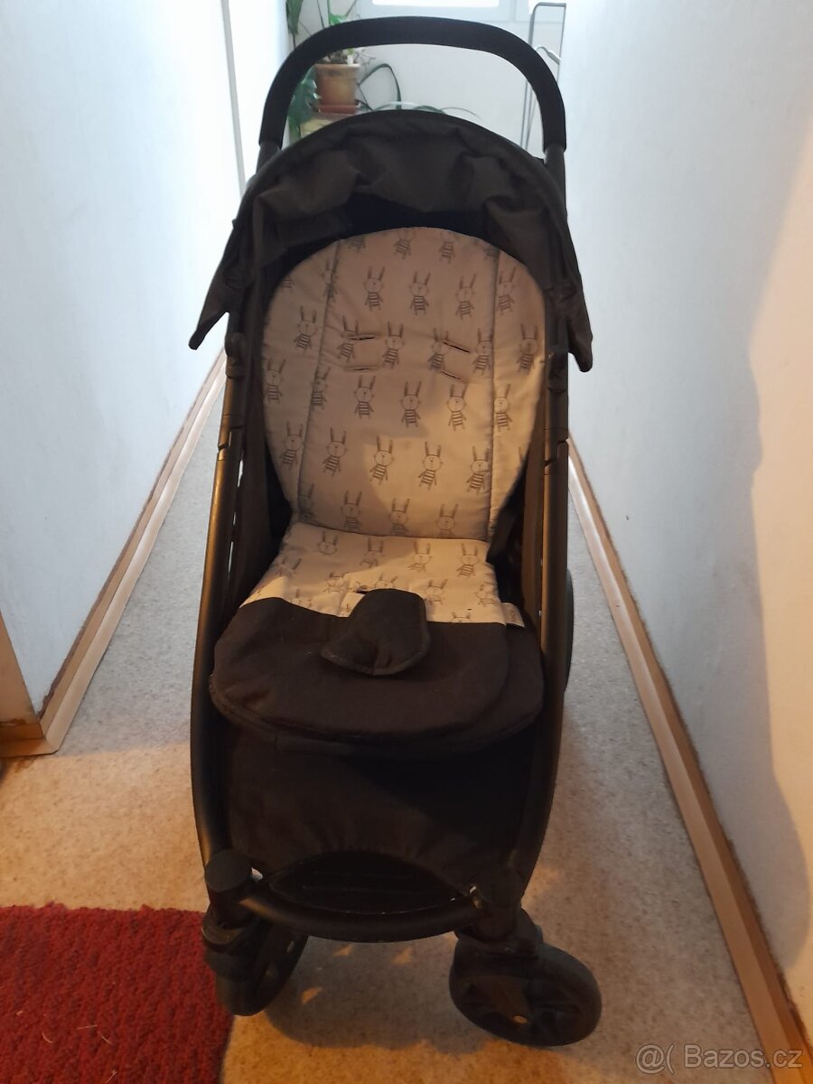 Skládací kočárek - 2