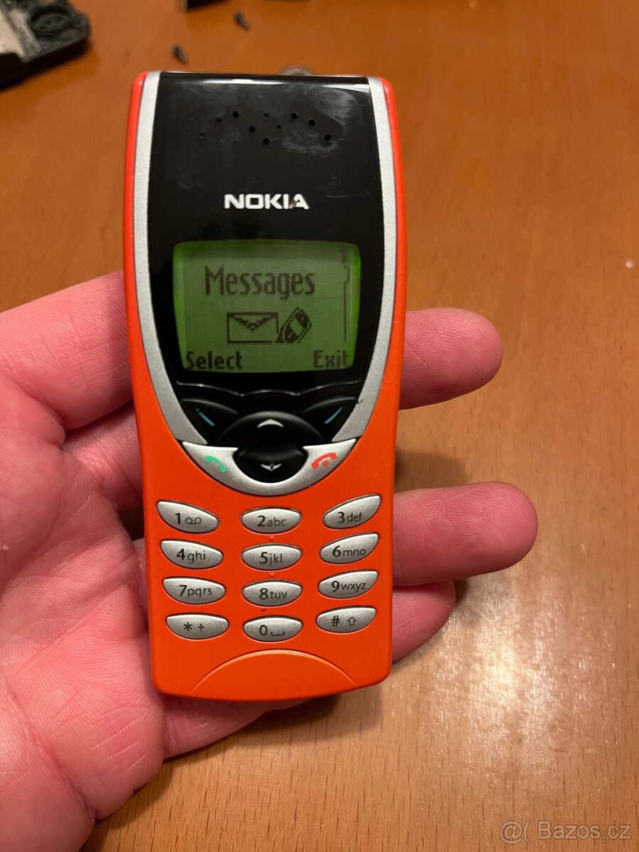 Nokia 8210 - 2
