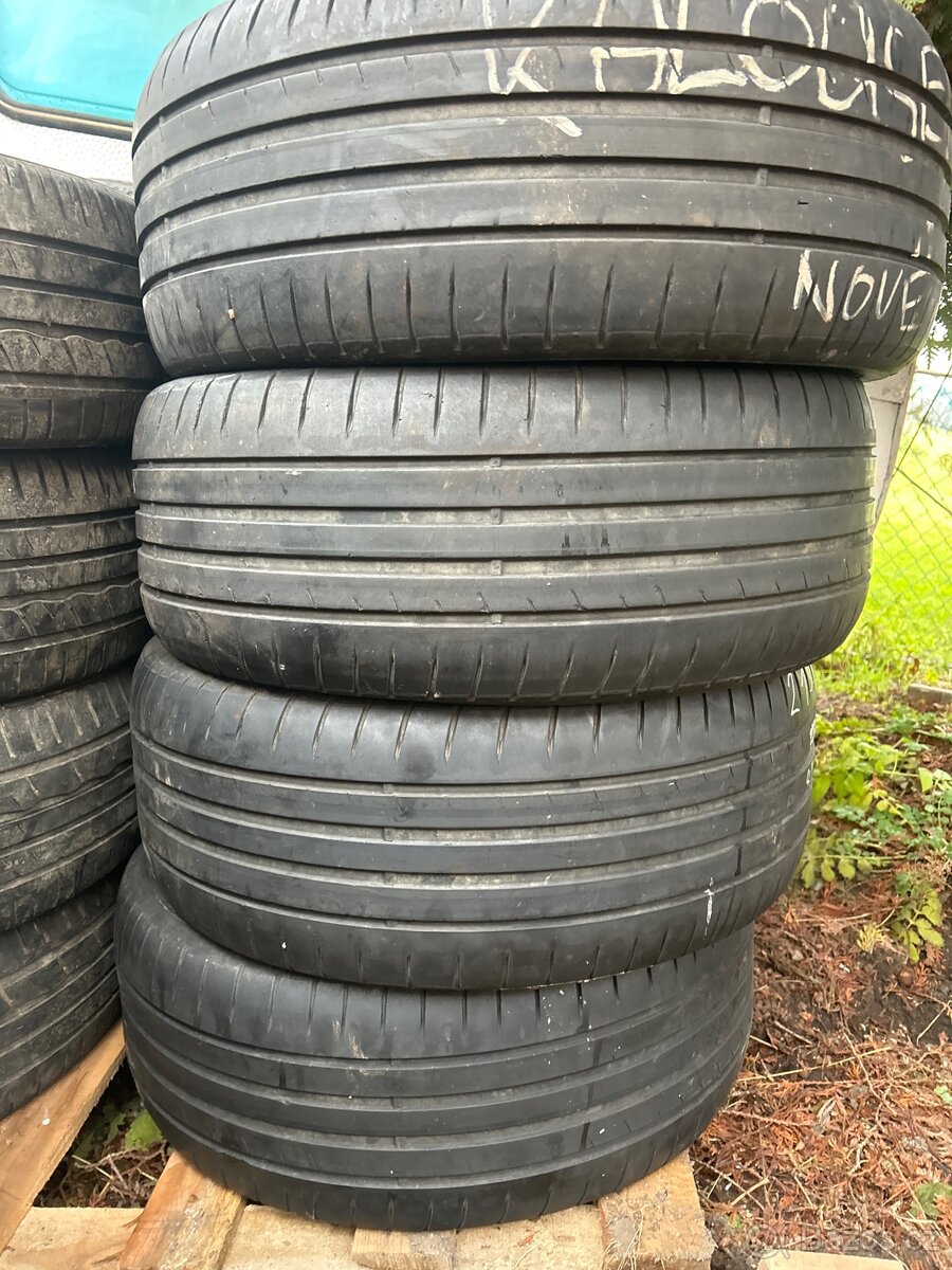 Dunlop 215/55r16 - 2