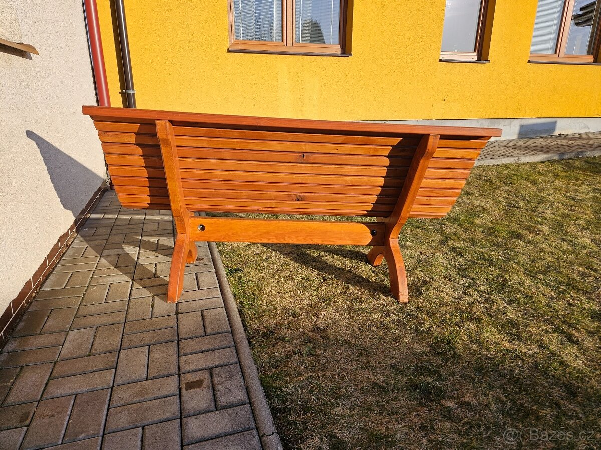 Zahradní lavička - 2