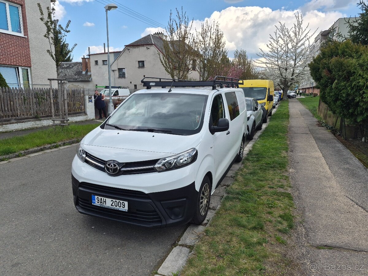 Toyota ProAce - 6 míst - 2