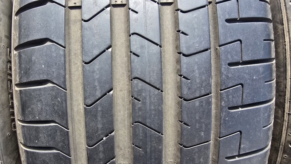Letní pneu 245/45/19 Pirelli - 2