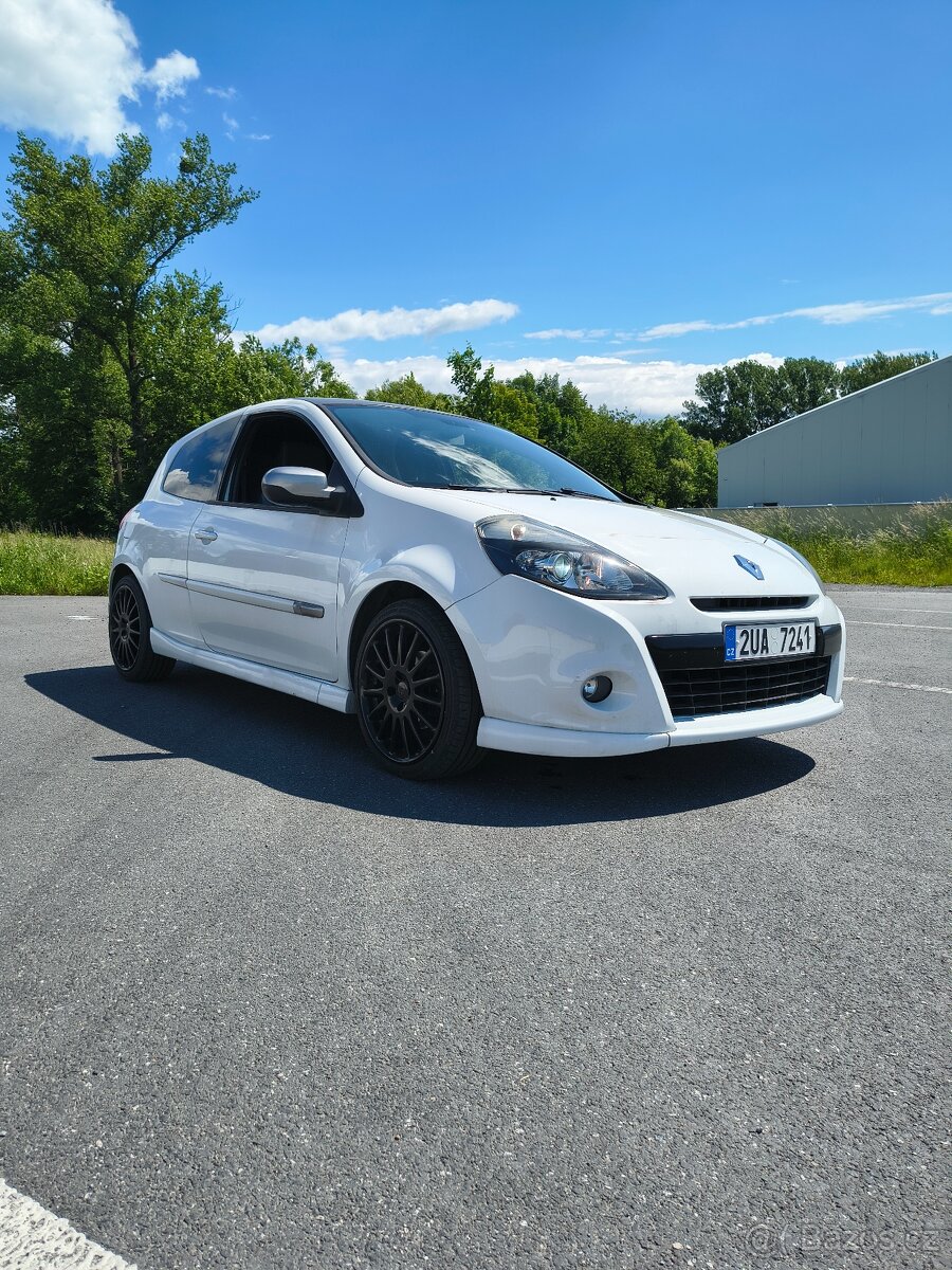 Renault Clio III 1.6 16v gt - 2