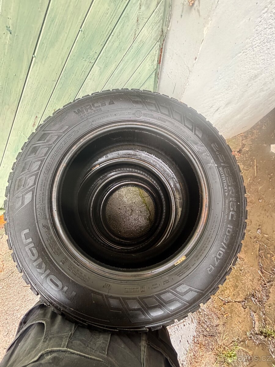 Nokian 215/65r16 C M+S zimní - 2