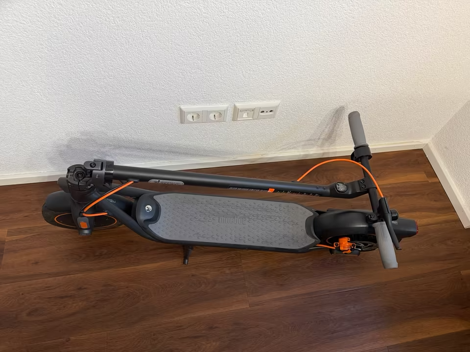 Ninebot F40D - 2