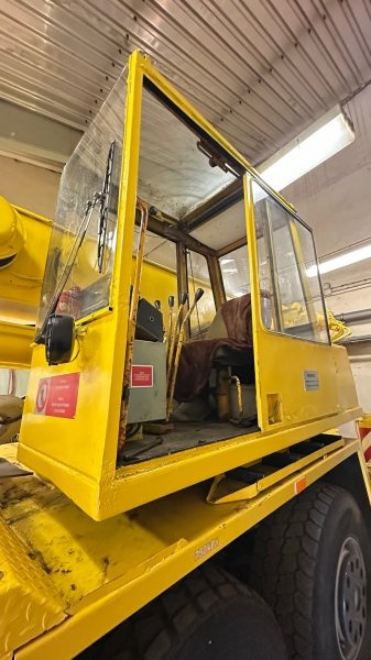 REPAS 6x6 autojeřáb AD28 Tatra 815 - 2