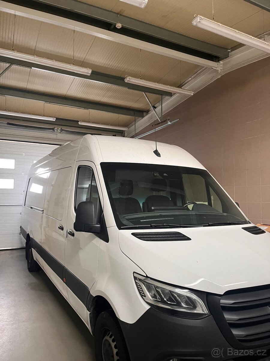 MB Sprinter 319, 3l, 6V , 69 878 km. - 2