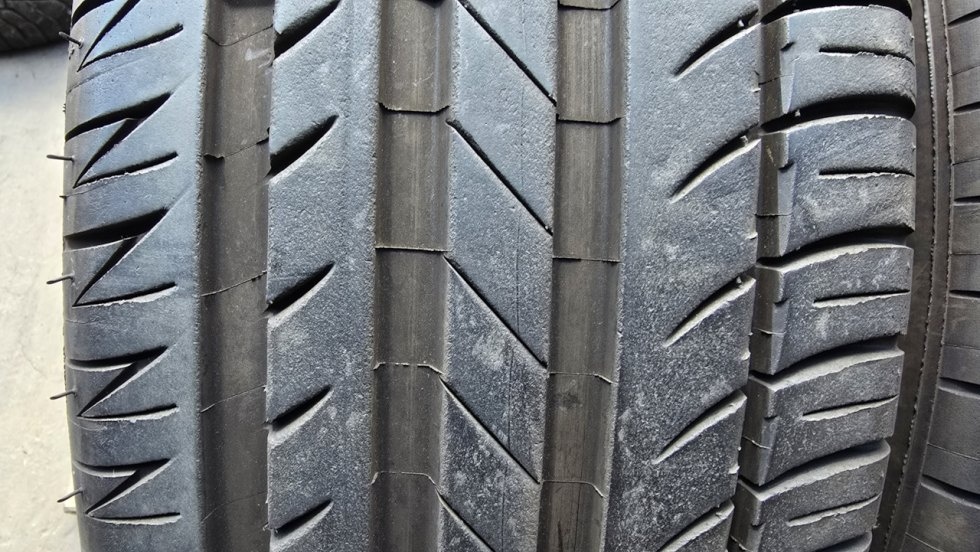 Letní pneu 205/55/16 Michelin - 2