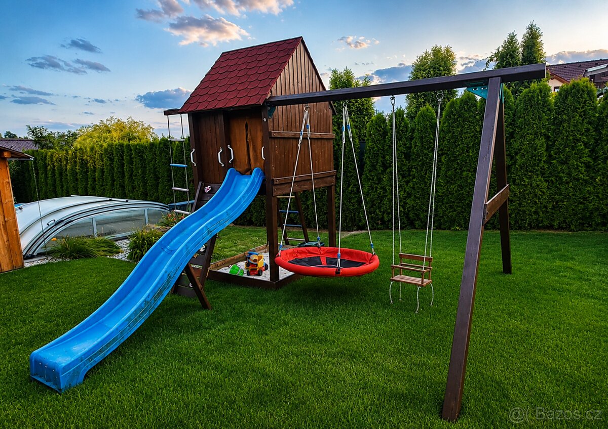 Dětské hřiště - 2