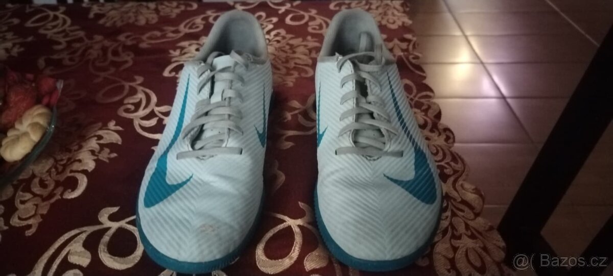 Sálovky Nike . - 2