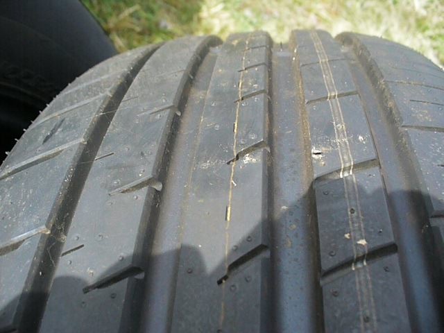 PNEU 215/65 r17 NOVÉ - 2
