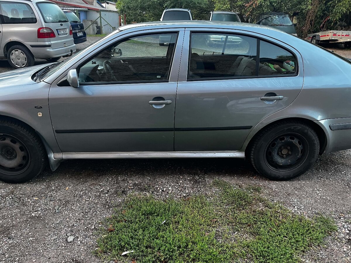 Škoda Octavia - 2