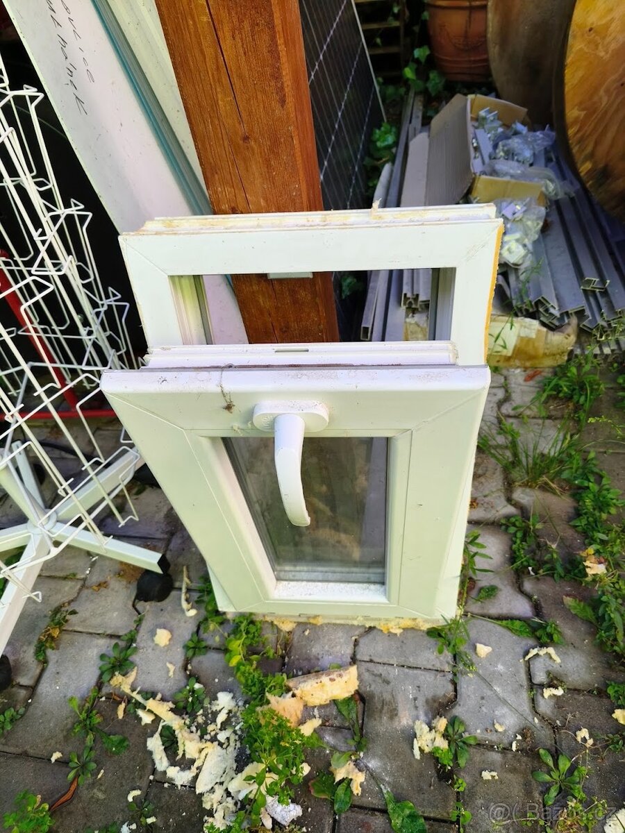 Použité plastové okno včetně rámu - 2