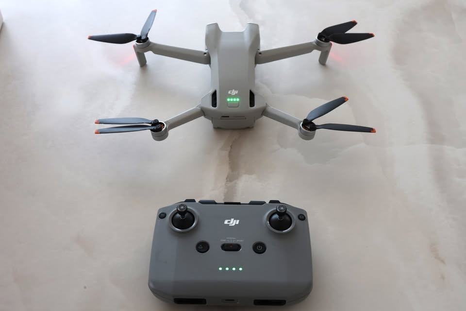 DRON dji mini 3 - 2