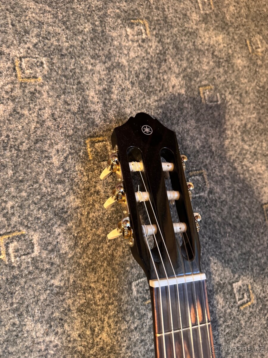 Kytara Yamaha c40 - 2