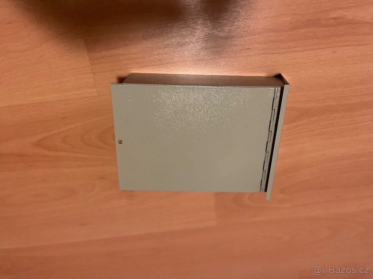 Kovová poštovní schránka - 2