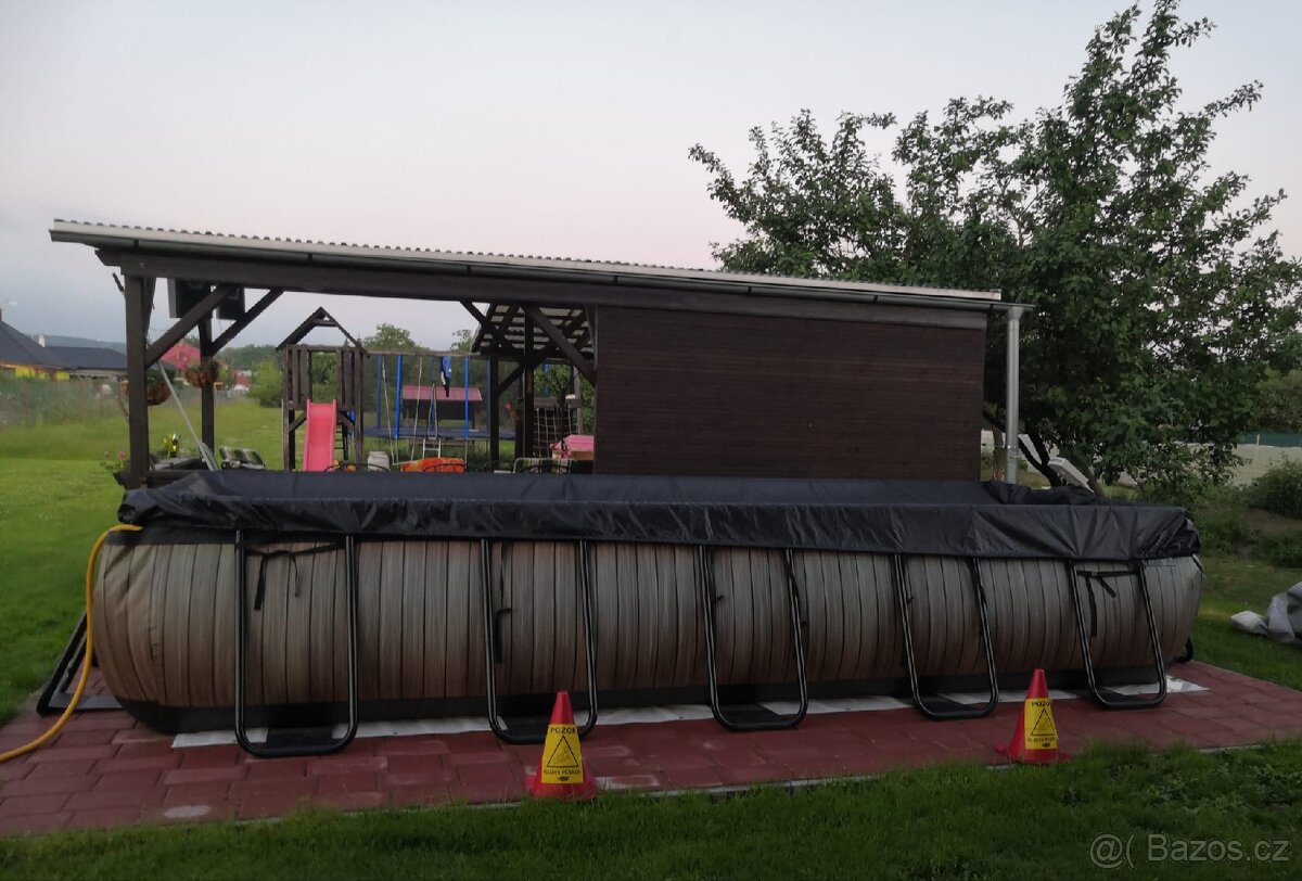 Kompletní set: Bazén Exit Toys
- 2