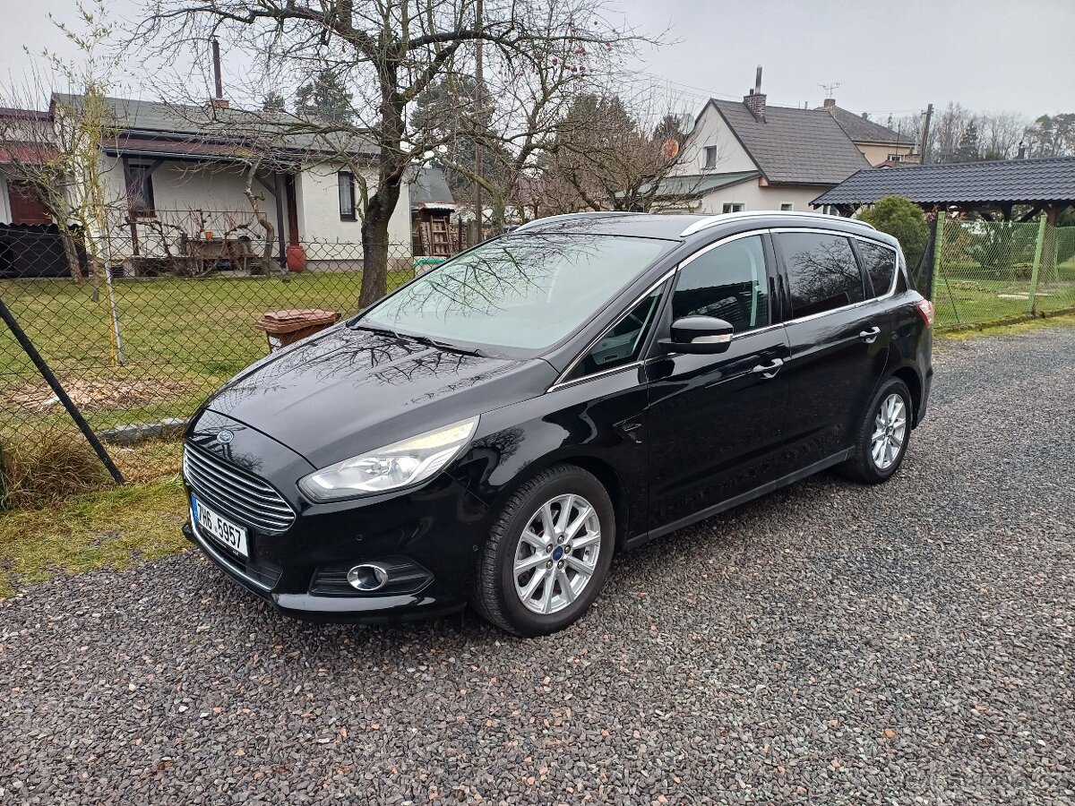 Krásný Ford S-Max 2.0 Tdci rok 2016 - 2