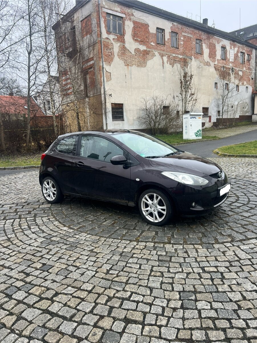 Mazda 2 1.3 2009 - 2