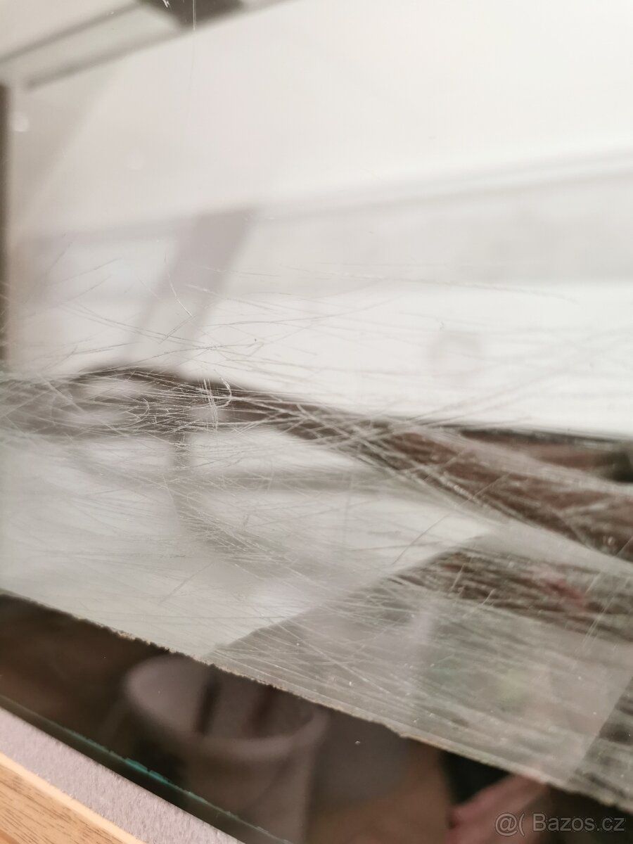 Poptavam brousiče sklo škrábance - 2