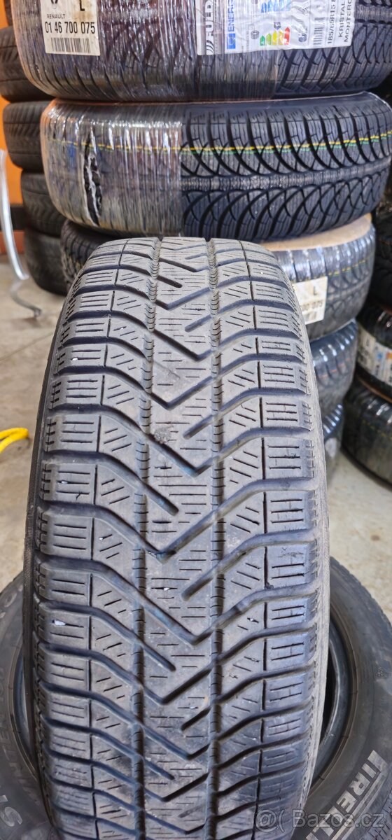 185/60/15 zimni Pirelli - 2