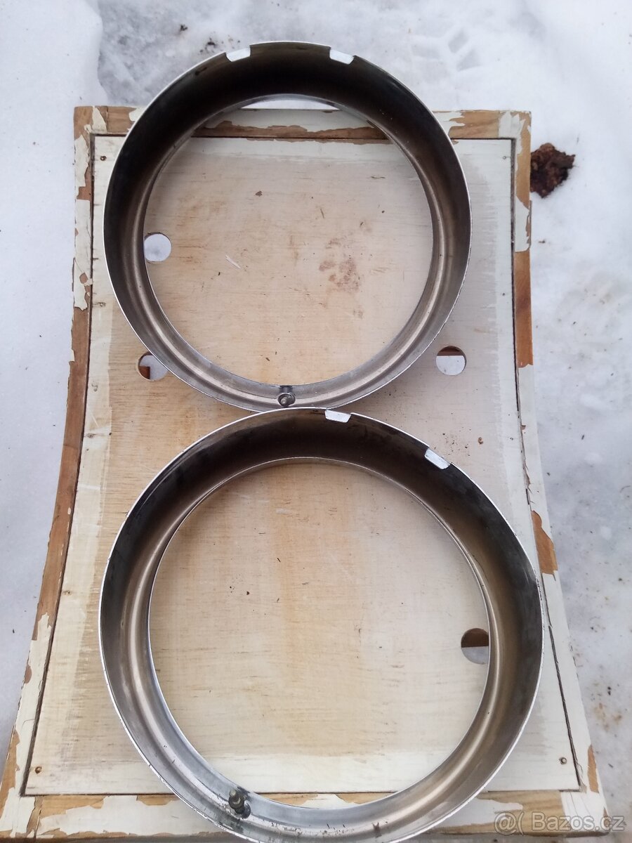 rámečky světel škoda 1202, 1203 - 2