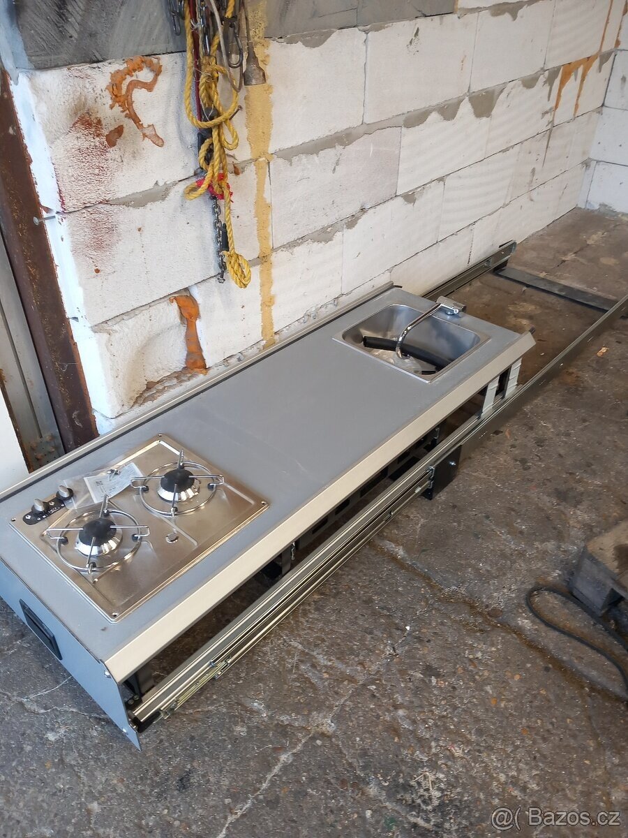 Obytny vuz dodavka karavan camper cestovni special - 2