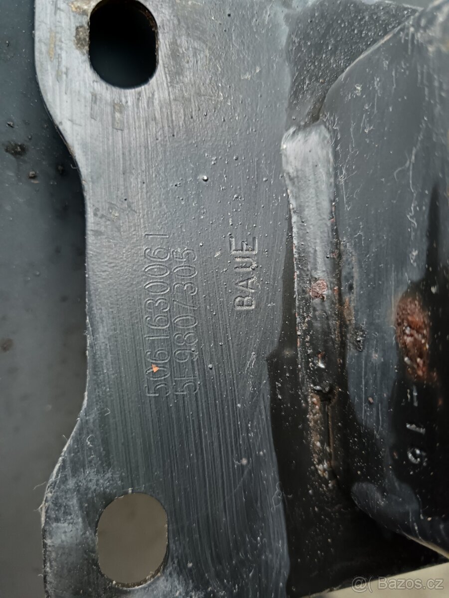 Zadní výztuha Seat Leon 2013-2020 - 2