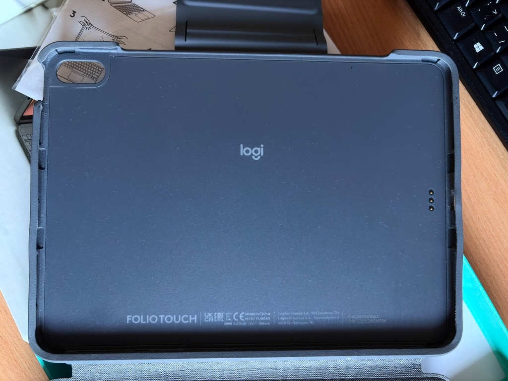 Logitech Folio Touch pro iPad Air 10,9" - 2