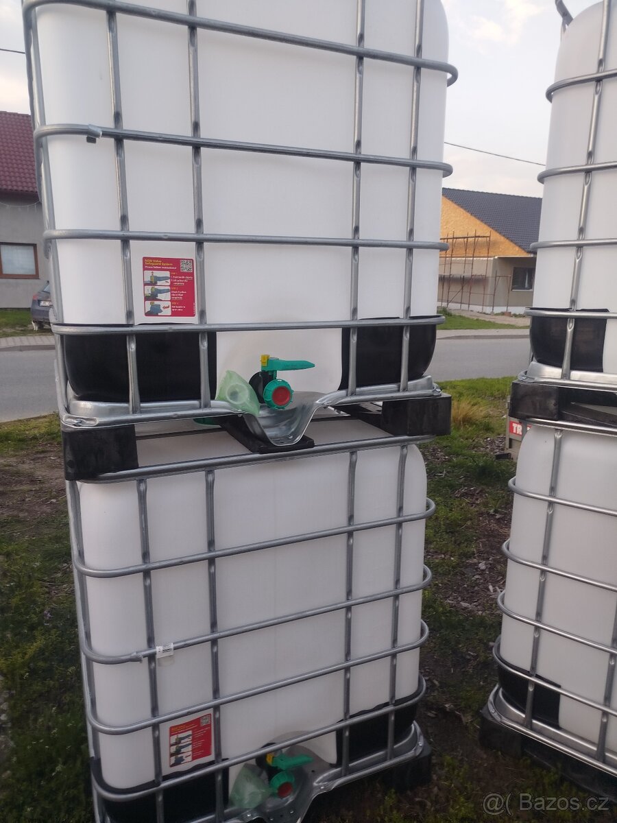 Ibc nádrže na vodu 1000l na plastovych paletach) - 2