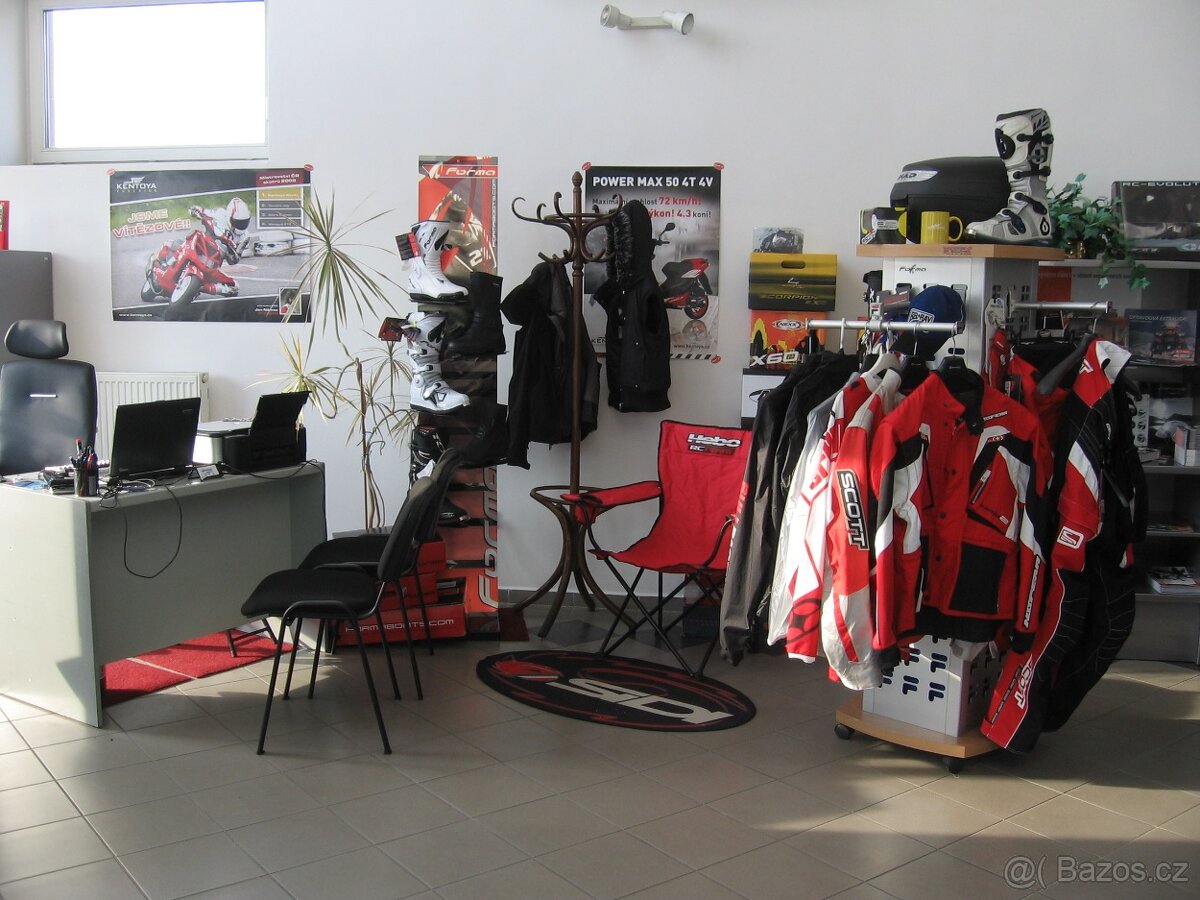 FILA VYBAVENI PRODEJNY /SLOUPOVÝ AL STOJAN - 2