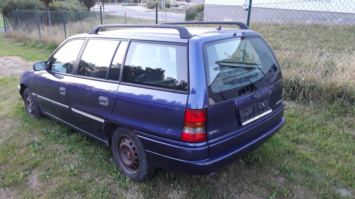 Opel Astra combi 16i, typ f. - 2