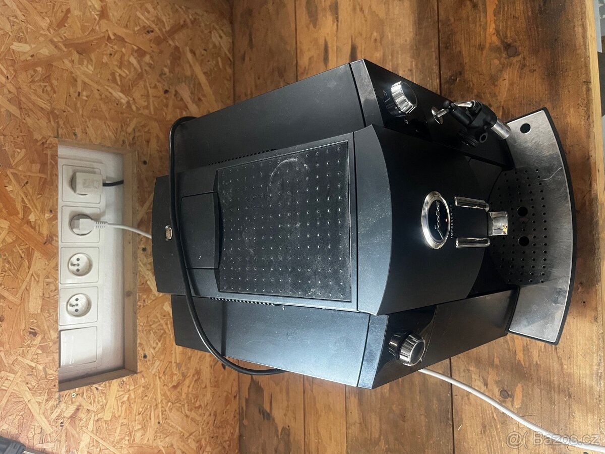 Kávovar Jura Impressa C5 - 2