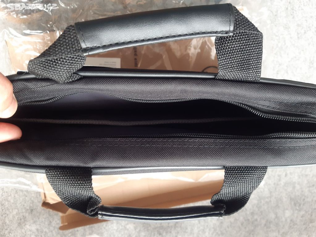 Brašna na notebook 15.6" (39.6cm)
- 2