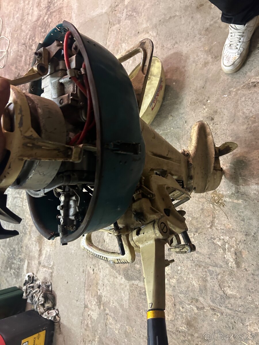 Lodní motor Moskva - 2