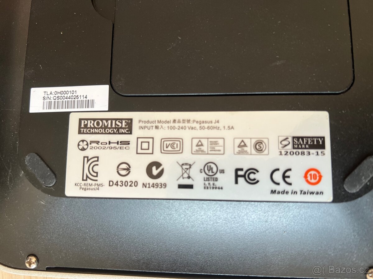 Diskové pole Promise pegasus J4 - 2